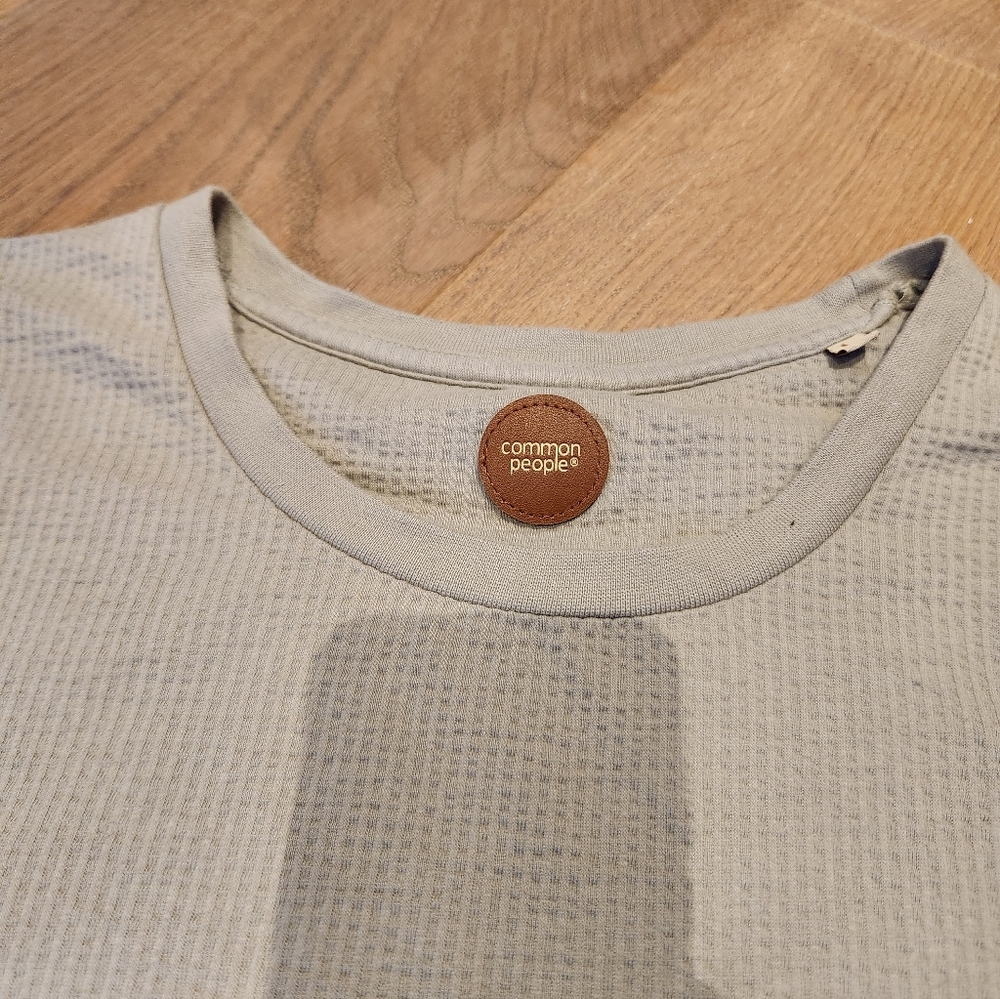 Common People Men's Sage Textured Short Sleeve Tee - Picture 5 of 7